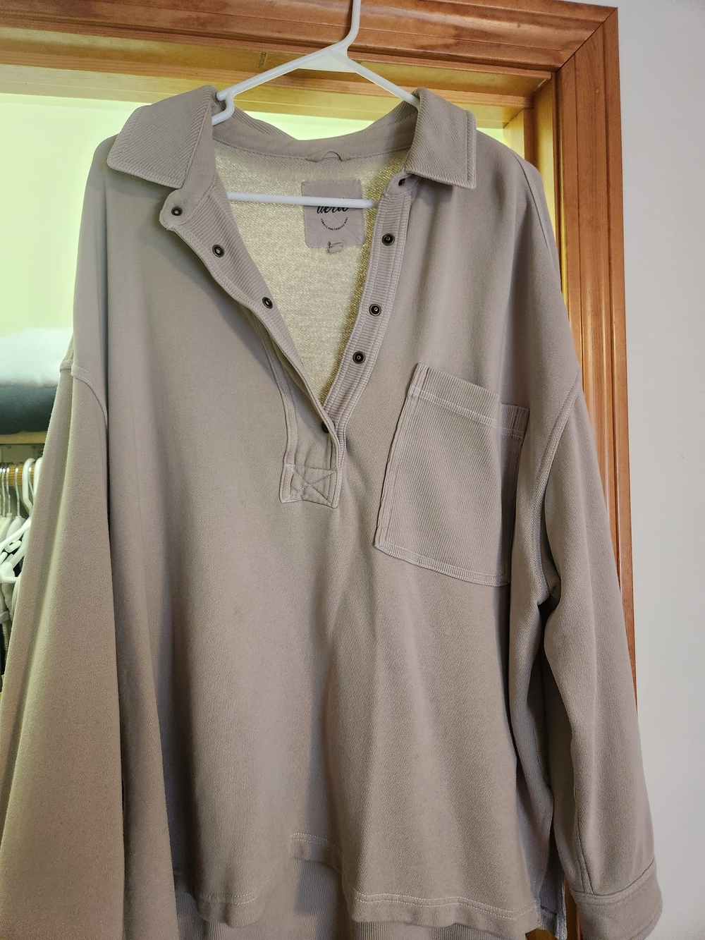 aerie Men's Crewneck Pullover Sweatshirt in Taupe